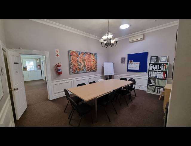 639M² BUILDING FOR SALE IN OBSERVATORY